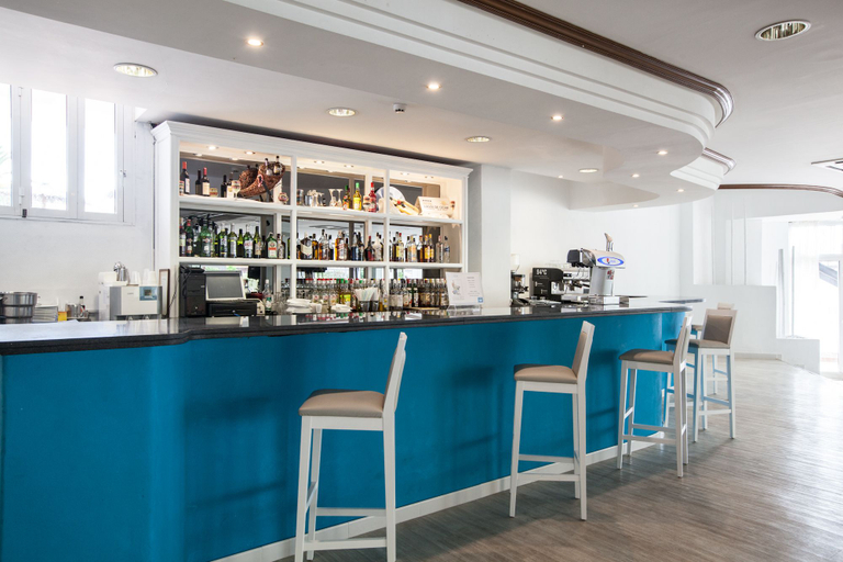 Food & Drinks 3, 블루시 라고스 데 세사르, Santa Cruz de Tenerife