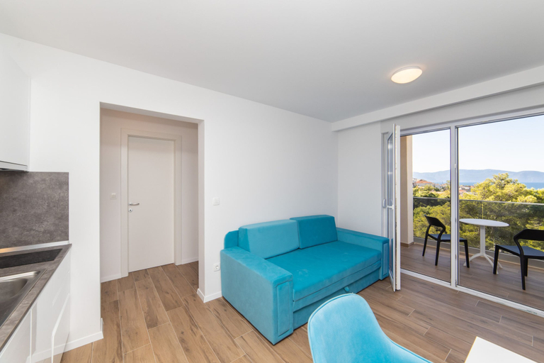Room 3, Altiora Prestige Residence 302, Gradac