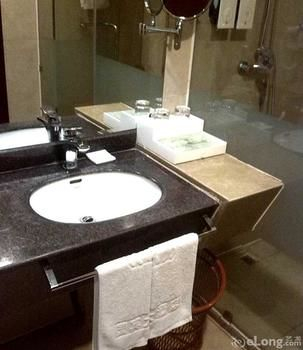 Others 5, Guobin Hotel (Hua County Flagship), Anyang