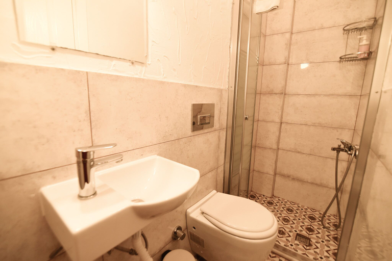 Bathroom 5, Zübeyde Hanım Alaçatı, Çeşme