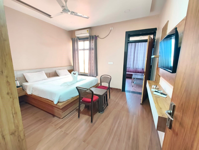 Room 2, Vaishnavi Resort, Raisen