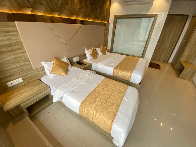 Bedroom 5, HOTEL BKC CROWN - NEAR TRADE CENTRE, Mumbai Suburban