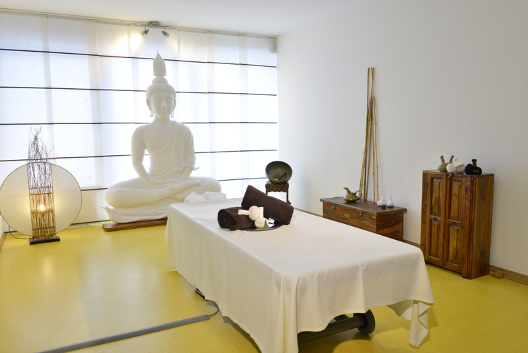 Others 4, Hotel Freund, Waldeck-Frankenberg