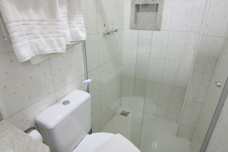 Bathroom 3, Lagoa Flat Hotel, Lagoa da Prata