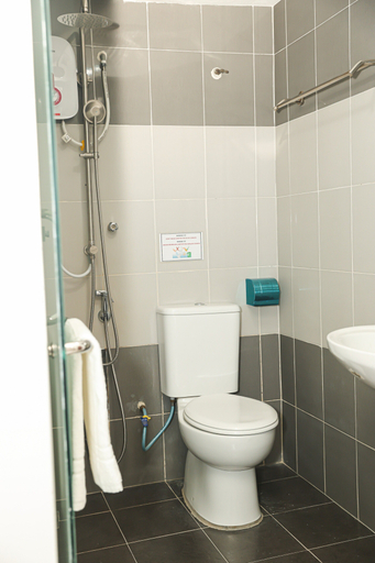 Bathroom 4, De Royal Hotel, Ampang