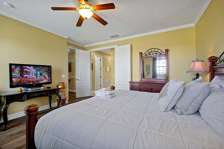 Interior 4, 7407 Excitement DR, Osceola
