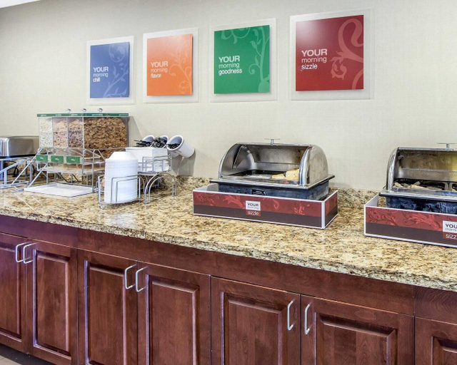 Food & Drinks 5, Comfort Suites Marietta - Parkersburg, Washington