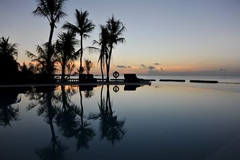 Others 2, Komandoo Maldives Island Resort