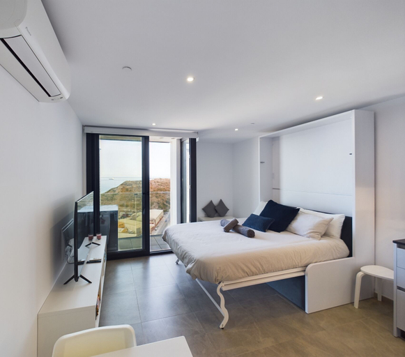 Bedroom 3, E1 18th Floor Studios - Scenic Sea & Beach Views, Gibraltar