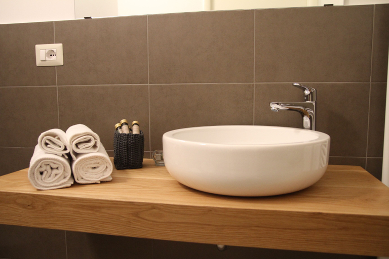 Others 4, Residence Campo Rotondo, Como