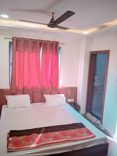 Room 3, Hotel Aadhyav Palace, Ujjain