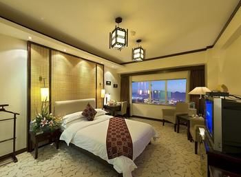 Others 2, New Era Hotel, Kunming