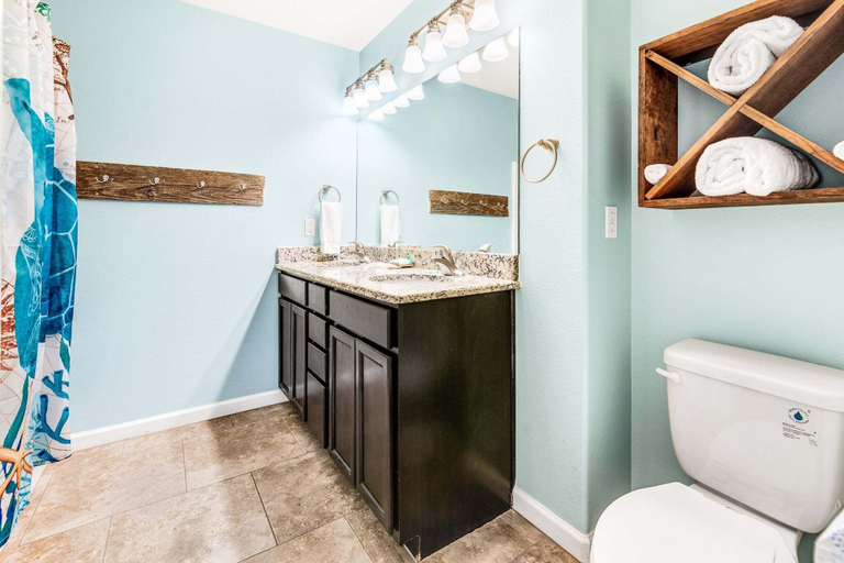 Bathroom 4, Boogie Board Bungalow - Pet Friendly! Private Pool!, Nueces