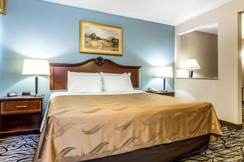 Others 5, Quality Inn Fort Mill near Carowinds Blvd., York