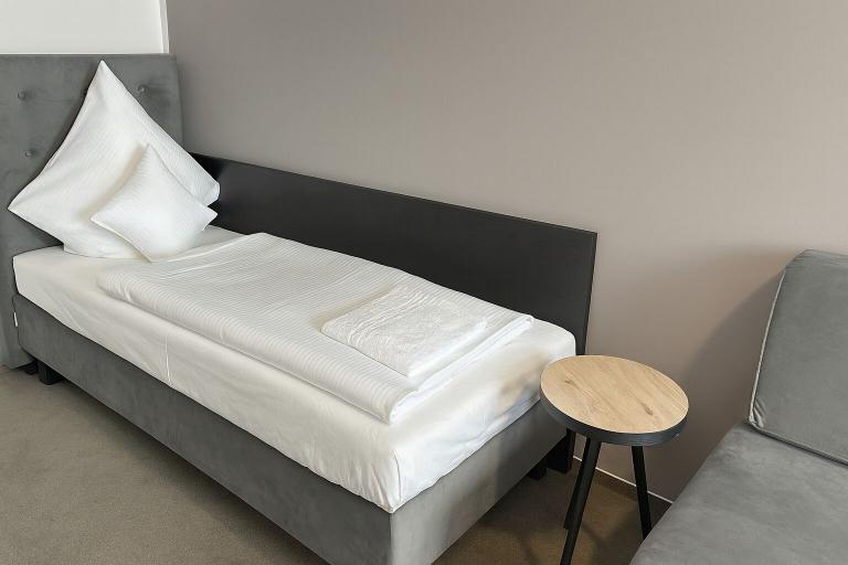 Room 2, HI Grand City Hotel, Region Hannover