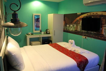 Others 3, S30 Sukhumvit Hotel, Khlong Toey