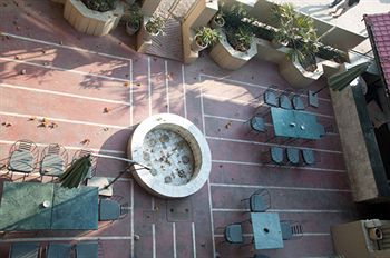 Others 3, Ahdoos Hotel, Srinagar