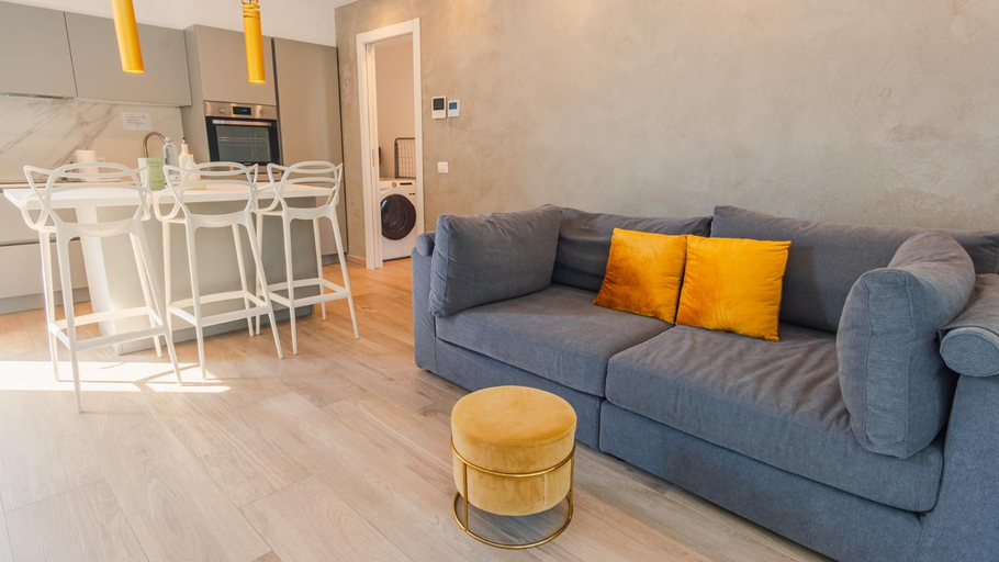 Others 4, Garda Luxury Suite - Italian Homing, Brescia