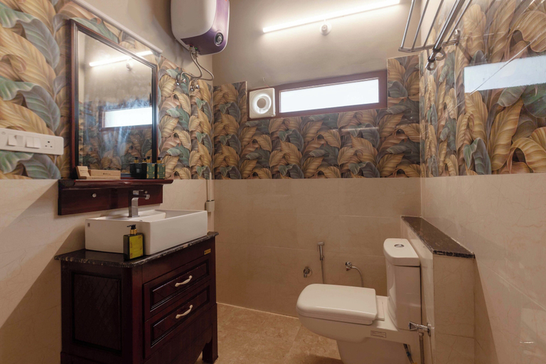 Bathroom 3, Alaya Stays Amara Twilight, Nainital