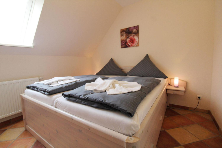 Bedroom 2, Ferienwohnung in St. Peter-Ording, Nordfriesland