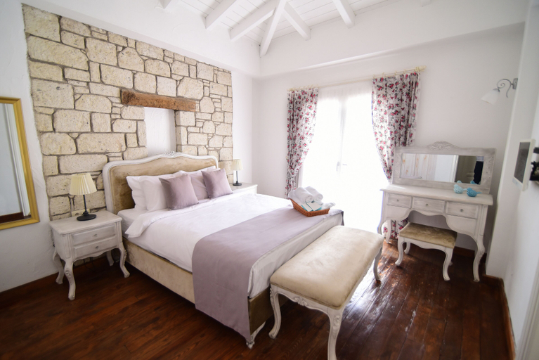Others 5, Zübeyde Hanım Alaçatı, Çeşme