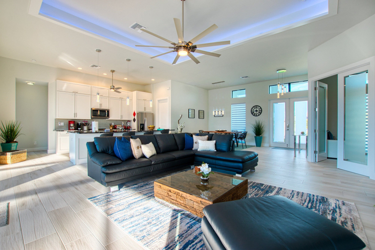 Interior 3, Villa Florida Palms, Lee