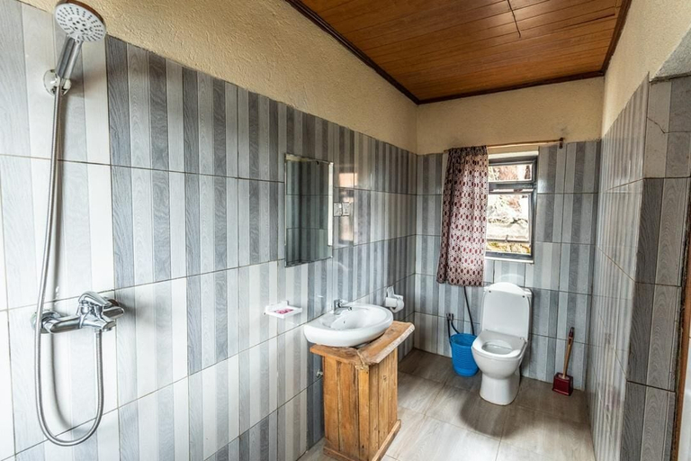Bathroom 3, My Hill Eco-Lodge, Musanze