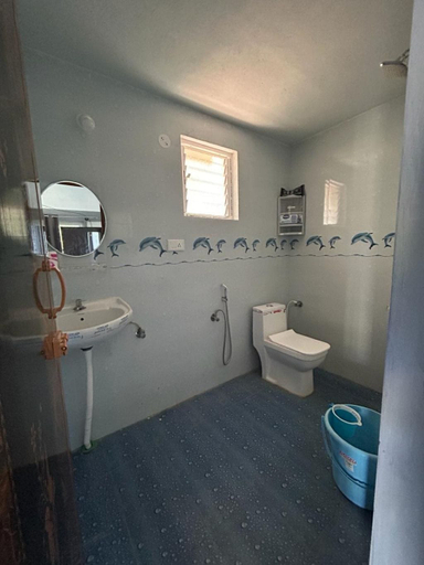 Bathroom 5, Alphonso, Krishnagiri