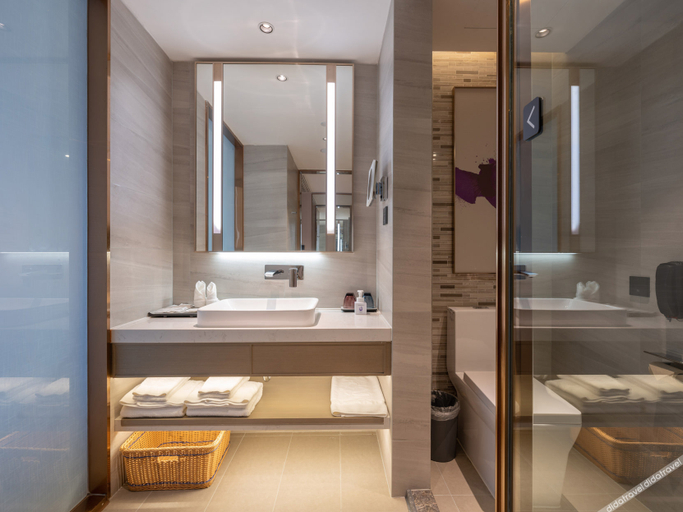 Bathroom 3, Lavande Hotel (Dongying Kenli District Government Store), Dongying