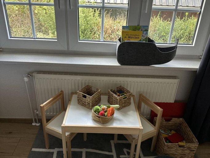 Others 4, Maila - MarBi Alles inbegrepen., Friesland