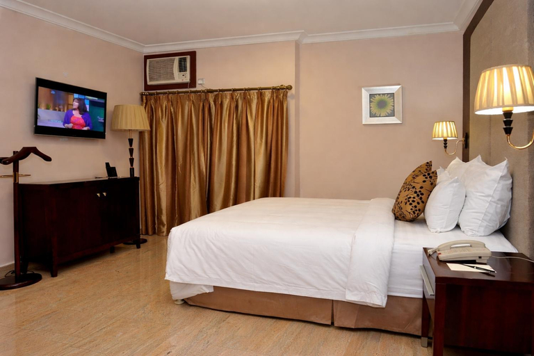 Others 3, Chelsea Hotel, Wuse 2 Abuja, AbujaMun
