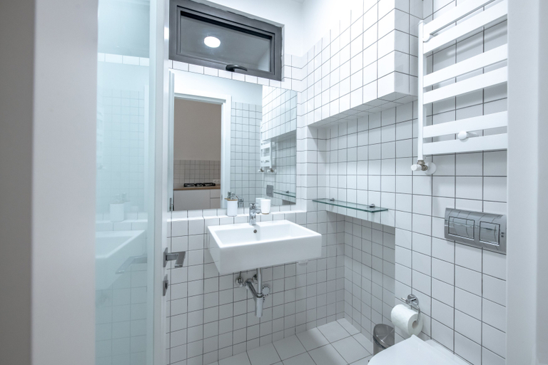 Bathroom 3, HB apartments Tabukashvili, Tbilisi