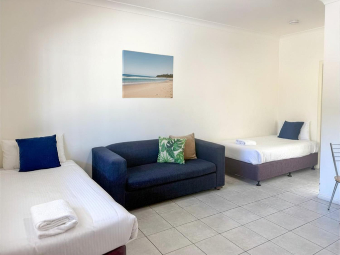 Bedroom 2, Yamba Motor Inn, Clarence Valley- Coast