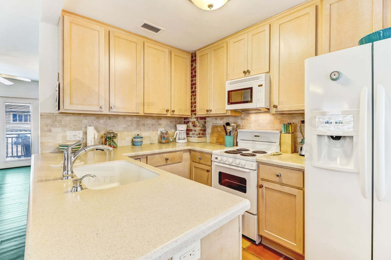 Interior 2, 2185 S Fletcher Ave, Nassau