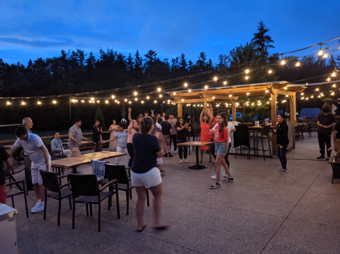Food & Drinks 4, The Ashwood, Huron