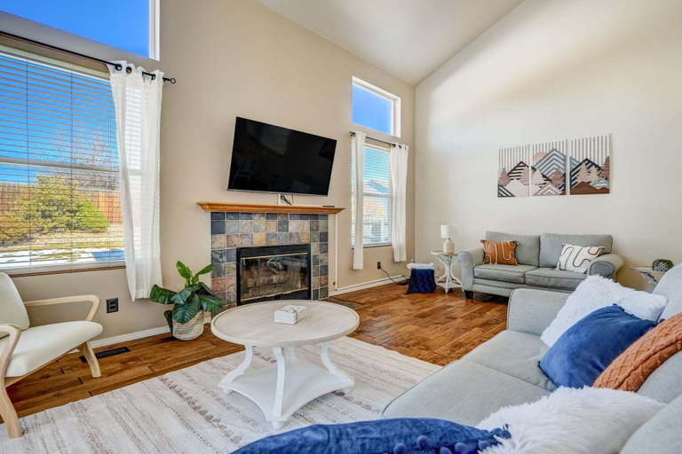 Living area, 4286 Morning Glory, El Paso