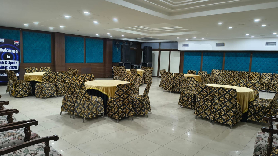 Banquet hall, Hotel Windsmur, Solan