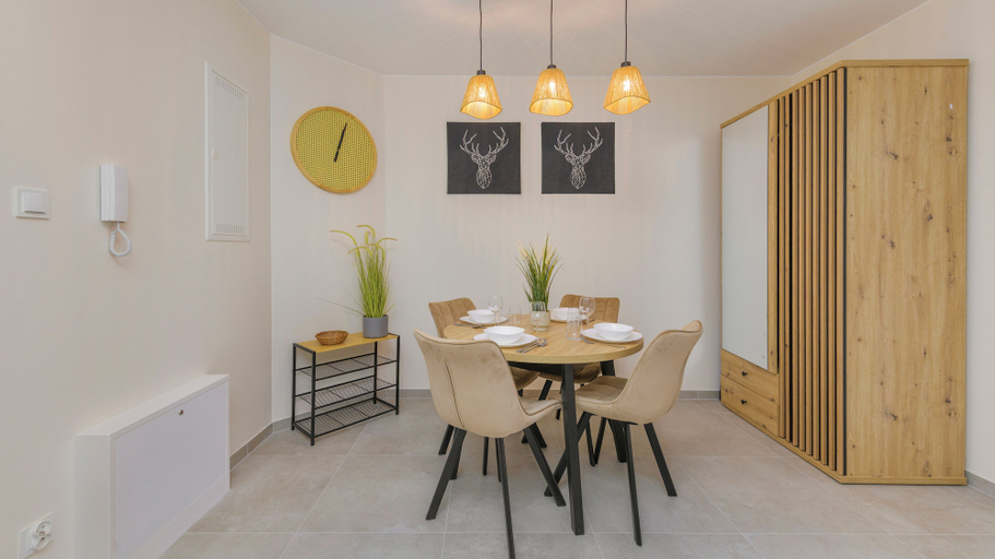 In-room dining 4, Apartamenty Sun&Snow Baltic Sun II, Nowy Dwór Gdański