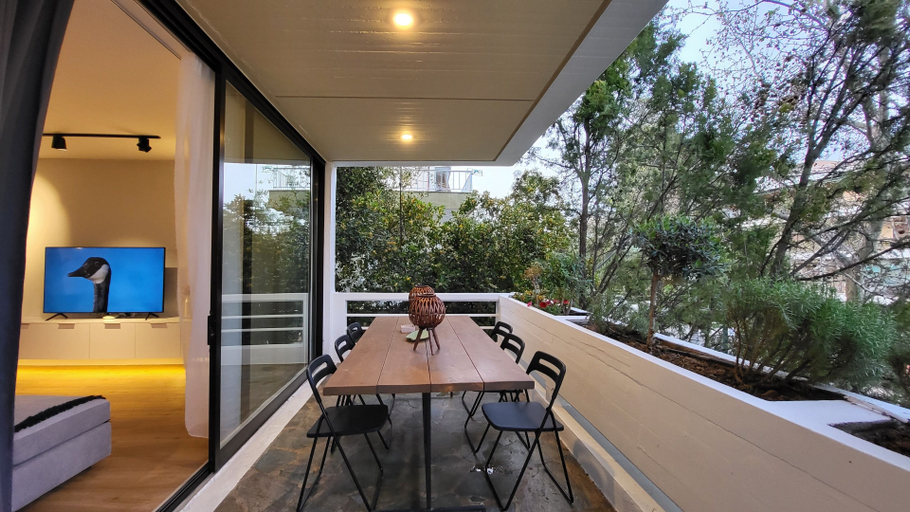 Others 4, Vivo Apartments, Attica