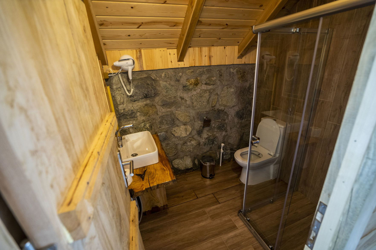 Bathroom 5, Megza Bungalov Ayder Otel, Ardeşen