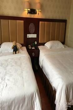 Guestroom 4, Jin De Bao Hotel, Meizhou
