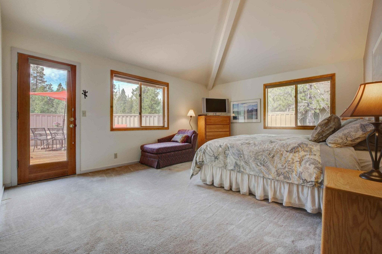 Interior 2, Rocky Mountain 4, Deschutes