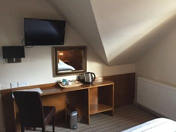 Others 4, Leith House, Edinburgh
