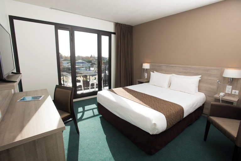 Bedroom 3, Brit Hotel du Lac, Landes