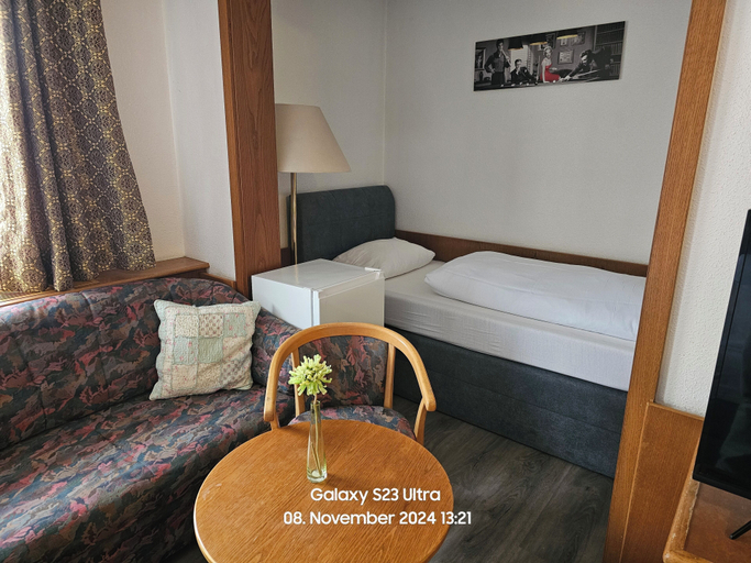 Bedroom 4, Hotel Shawi, Darmstadt-Dieburg