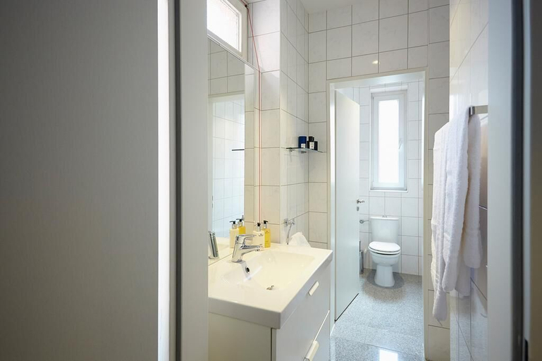 Bathroom 5, Aparthotel TU-TU, Essen