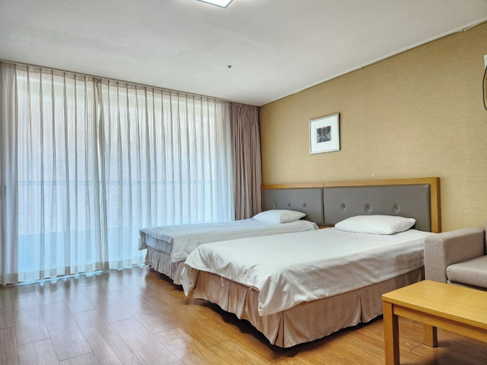 Bedroom 2, Mayhills Resort, Jeongseon