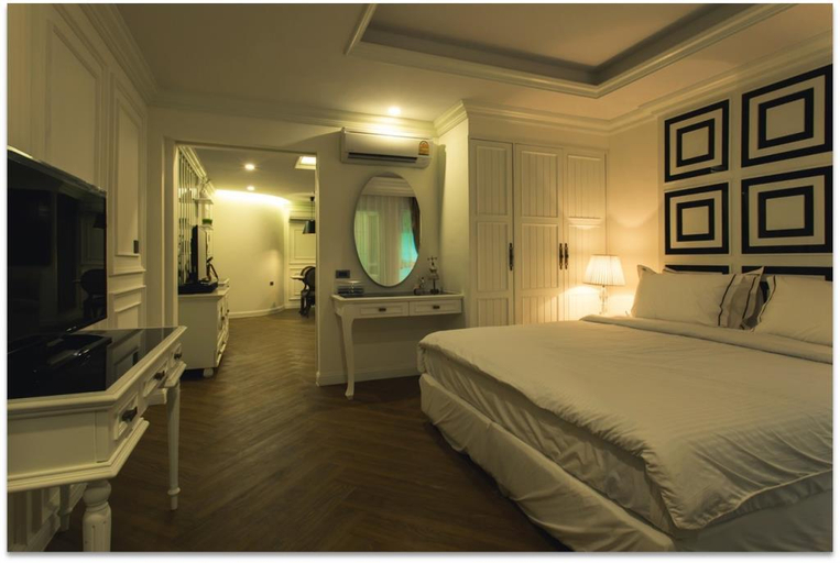 Bedroom 2, The LA49 Hotel, Wattana