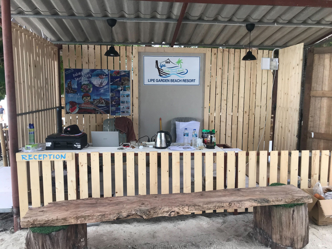 Food & Drinks 5, Lipe Garden Beach Resort, Muang Satun