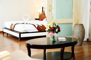 Others 5, The Bless Hotel and Residence, Wattana